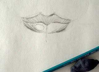 paso 2 para dibujar labios de mujer